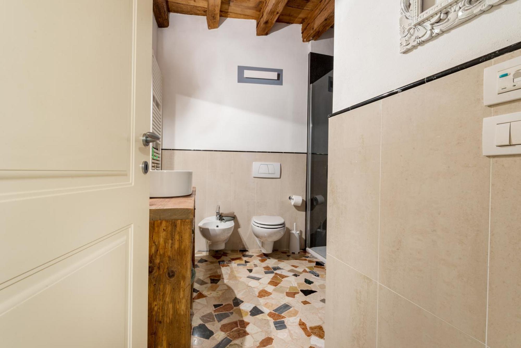 Lovely Apartment In Vicenza Exterior photo